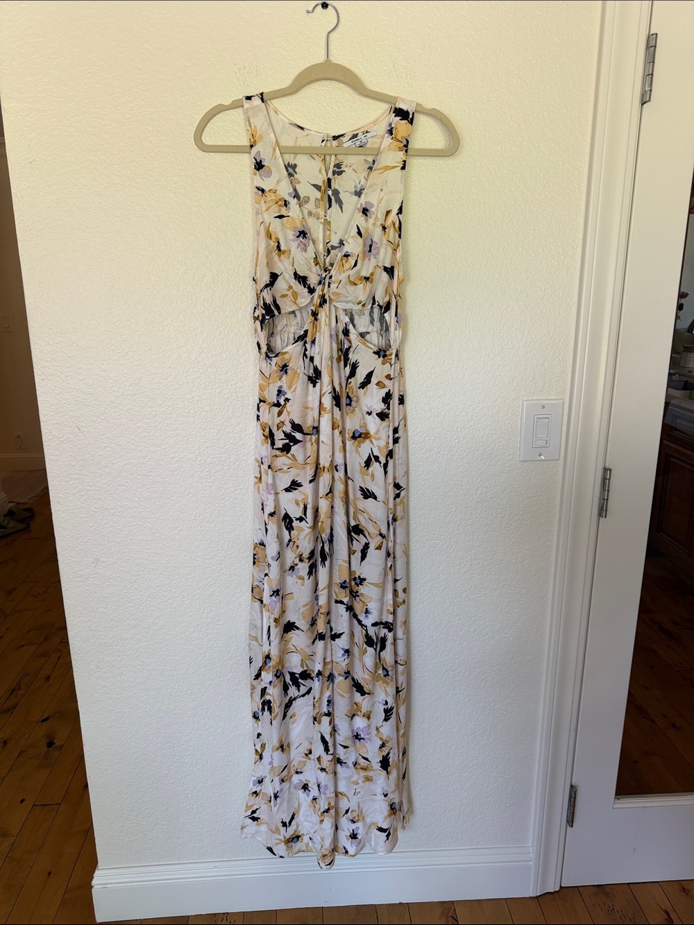 Sleeveless Floral Maxi Dress in Cream and Mustard